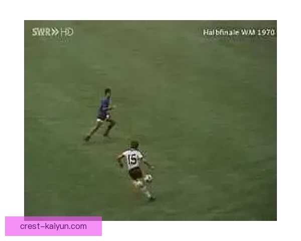 贝肯鲍尔对足球的深远影响与辉煌足迹值得关注，传奇地位不容忽视